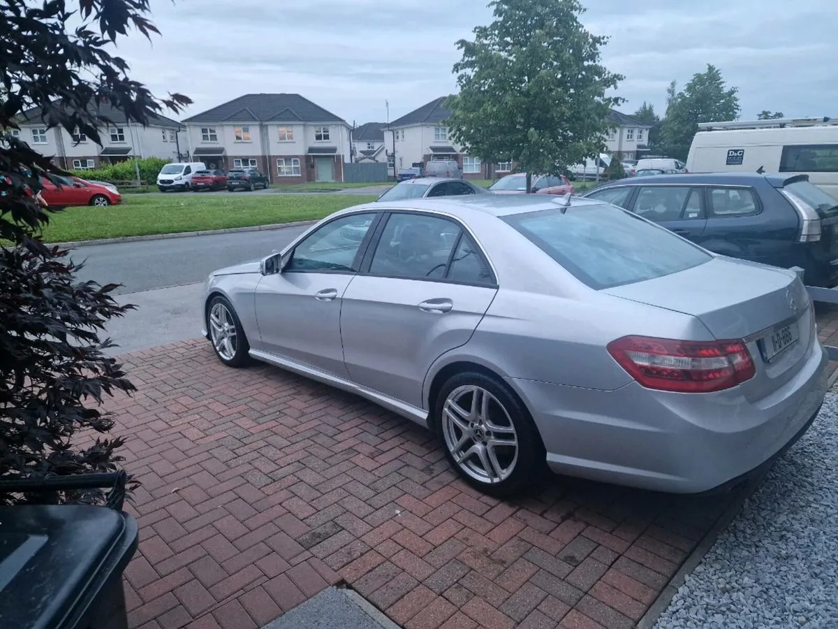 Mercedes e class - Image 2
