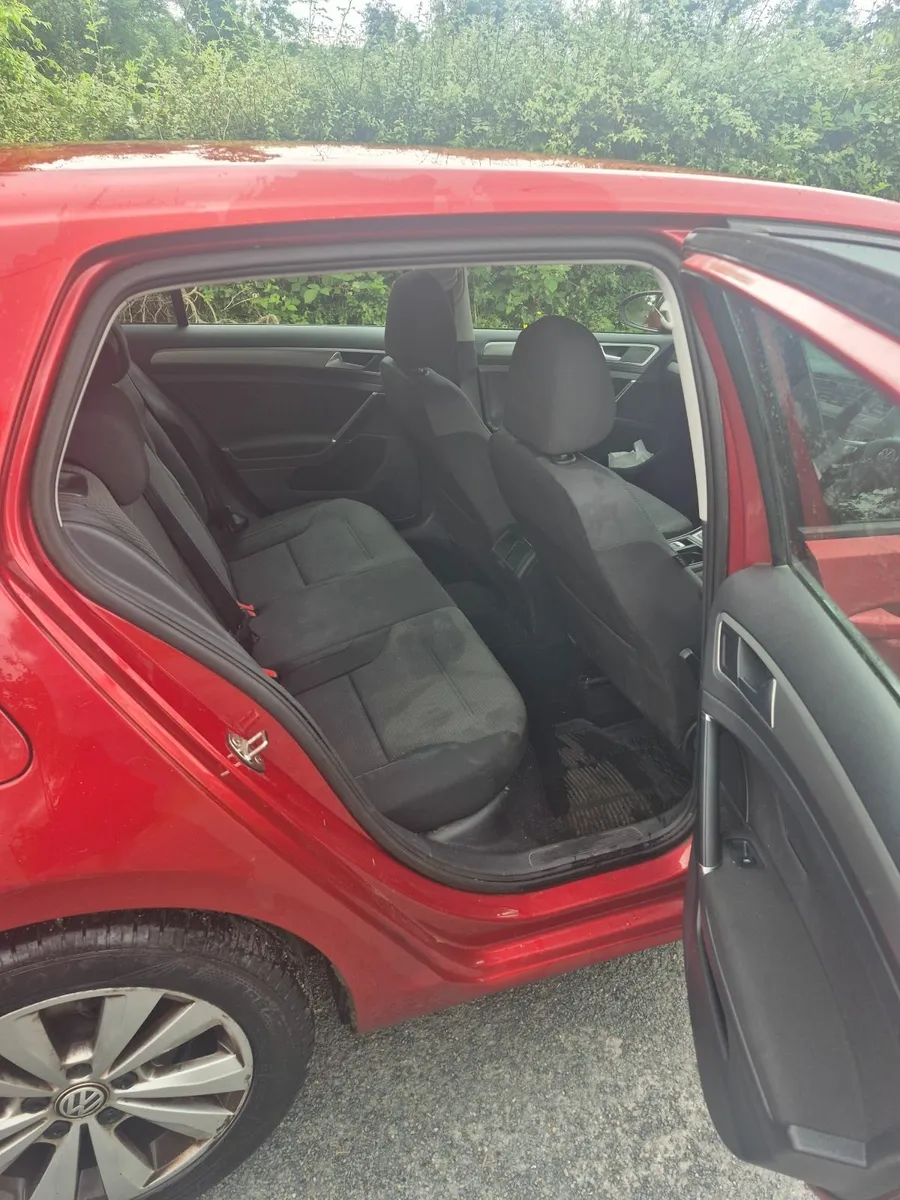 Volkswagen Golf 2014 - Image 1