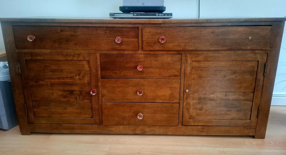 Cabinet - Image 1
