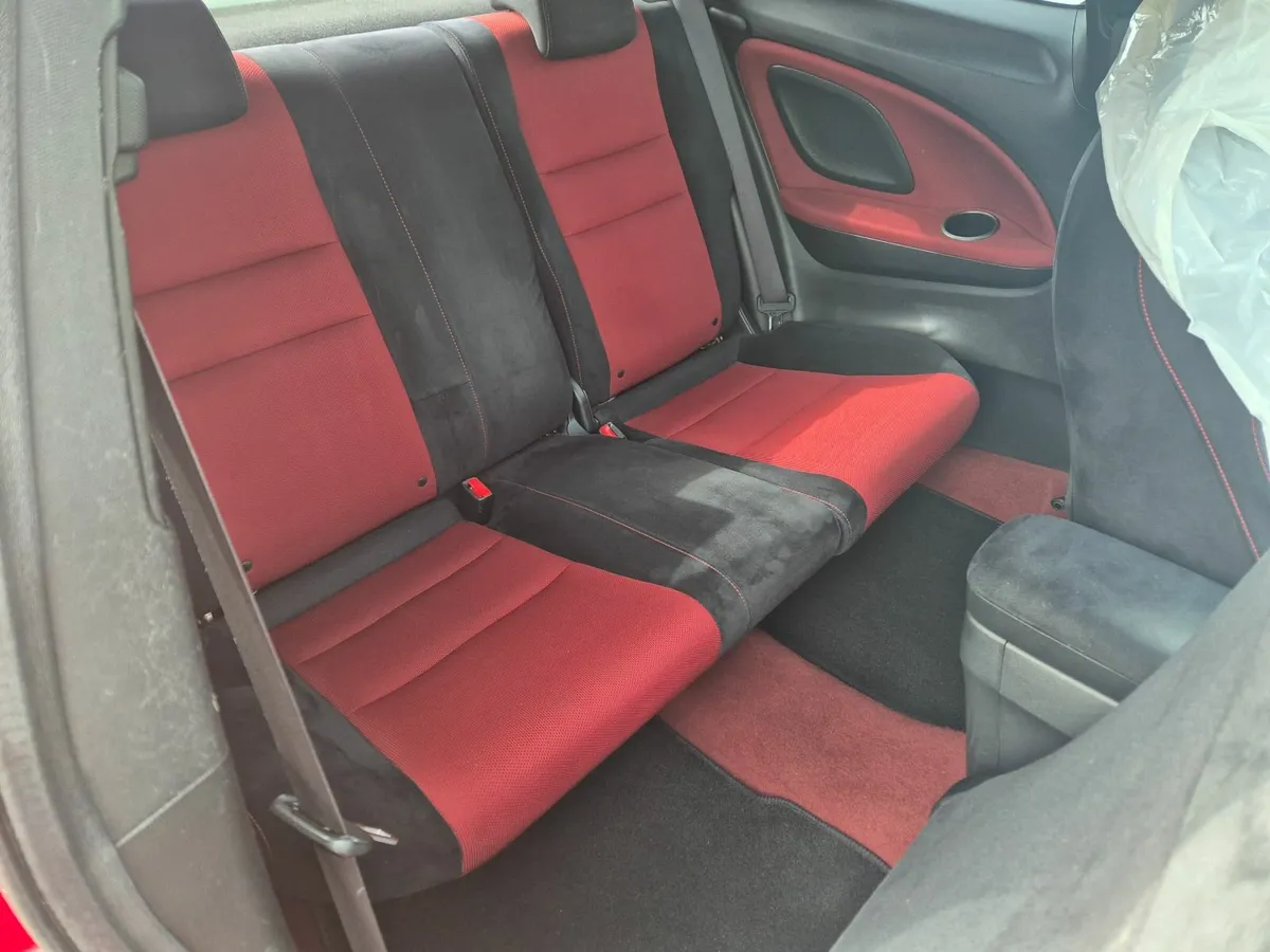 Honda Civic 2008 VTEC - Image 3