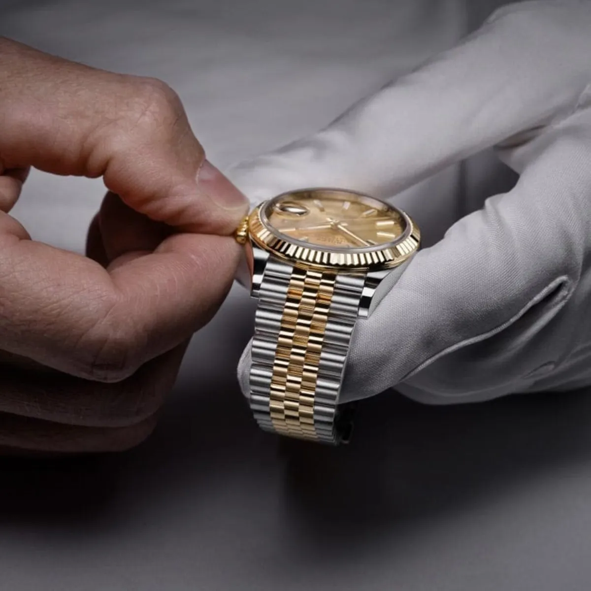 Genuine Luxury Watches for Men and Women - Image 4