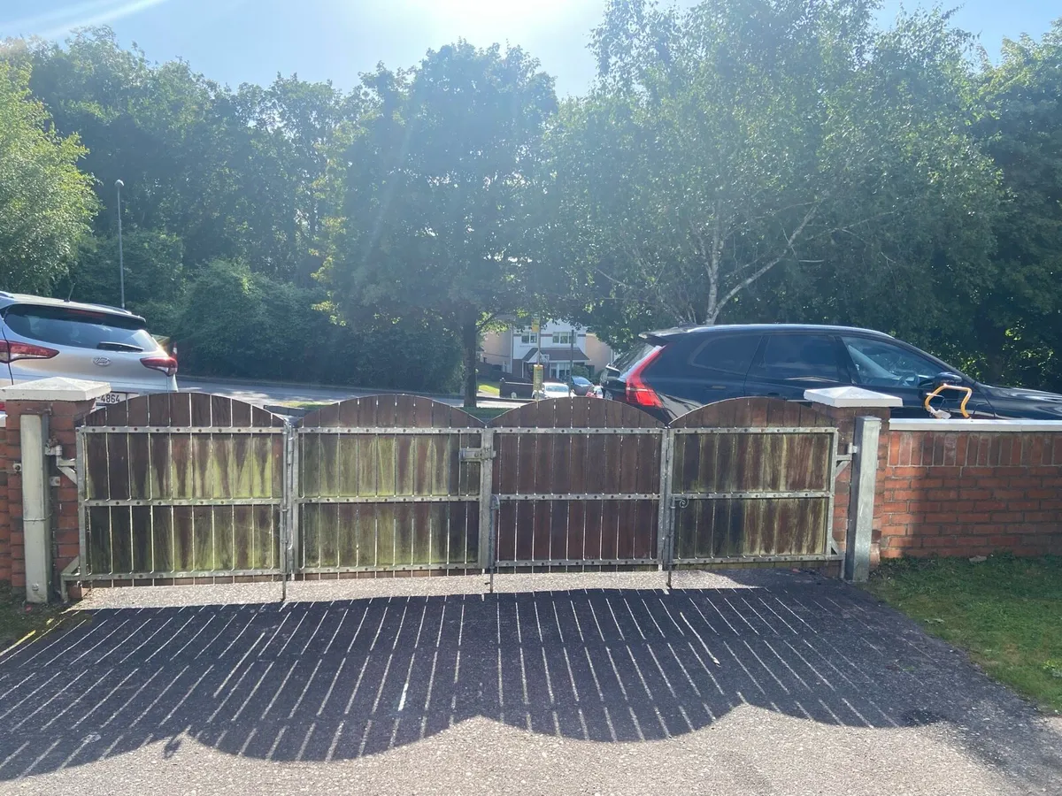 Custom Front drive way gates - Image 2