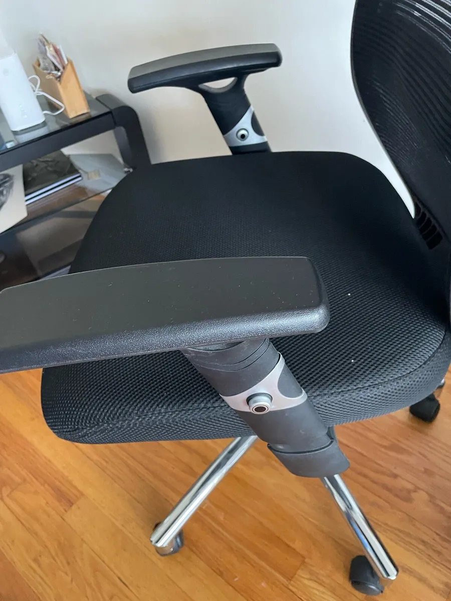 Office Chair - Image 3