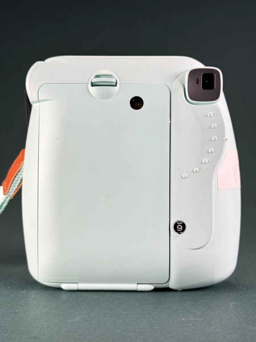 Fujifilm Instax mini 9 instant camera - Image 4