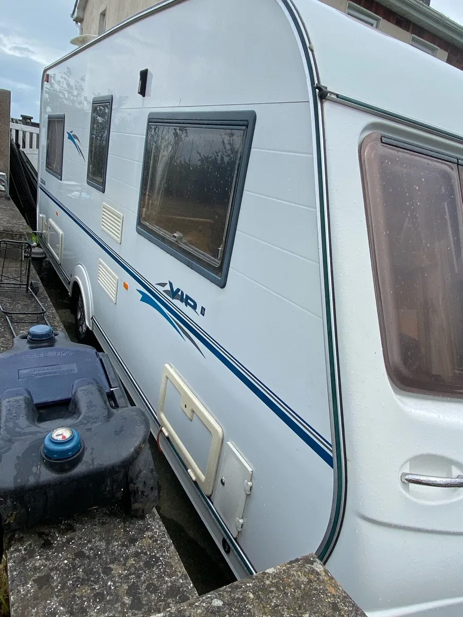 Coachman vip 530 4/5 berth - Image 2