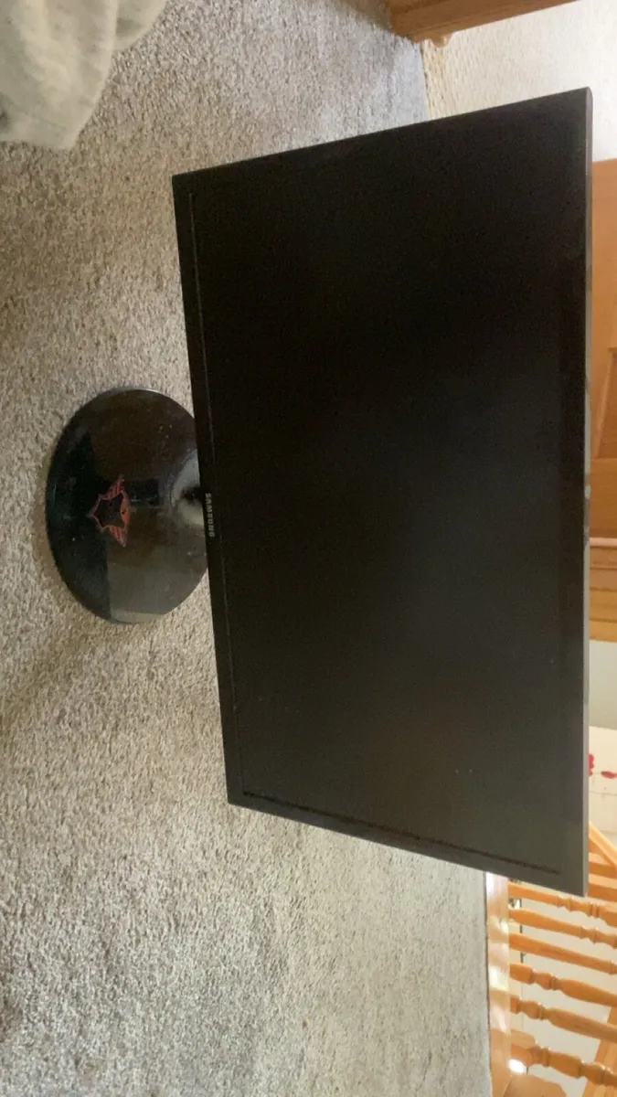 Samsung gaming monitor - Image 1