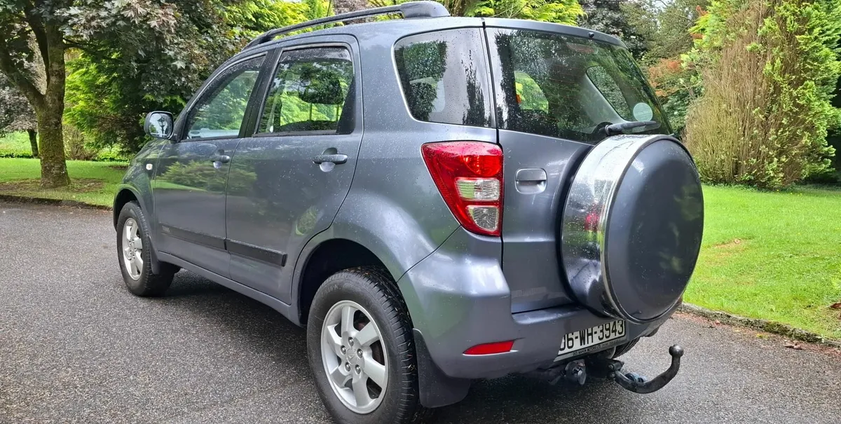 06 Daihatsu Terios , low kms  , 4WD - Image 2