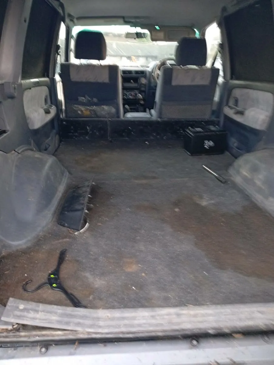 Toyota landcruiser - Image 2