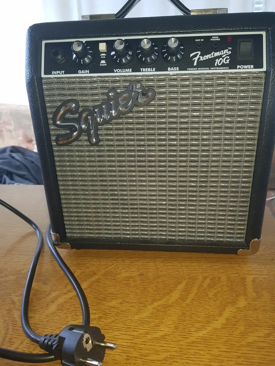 Fender frontman 10g Amp - Image 1