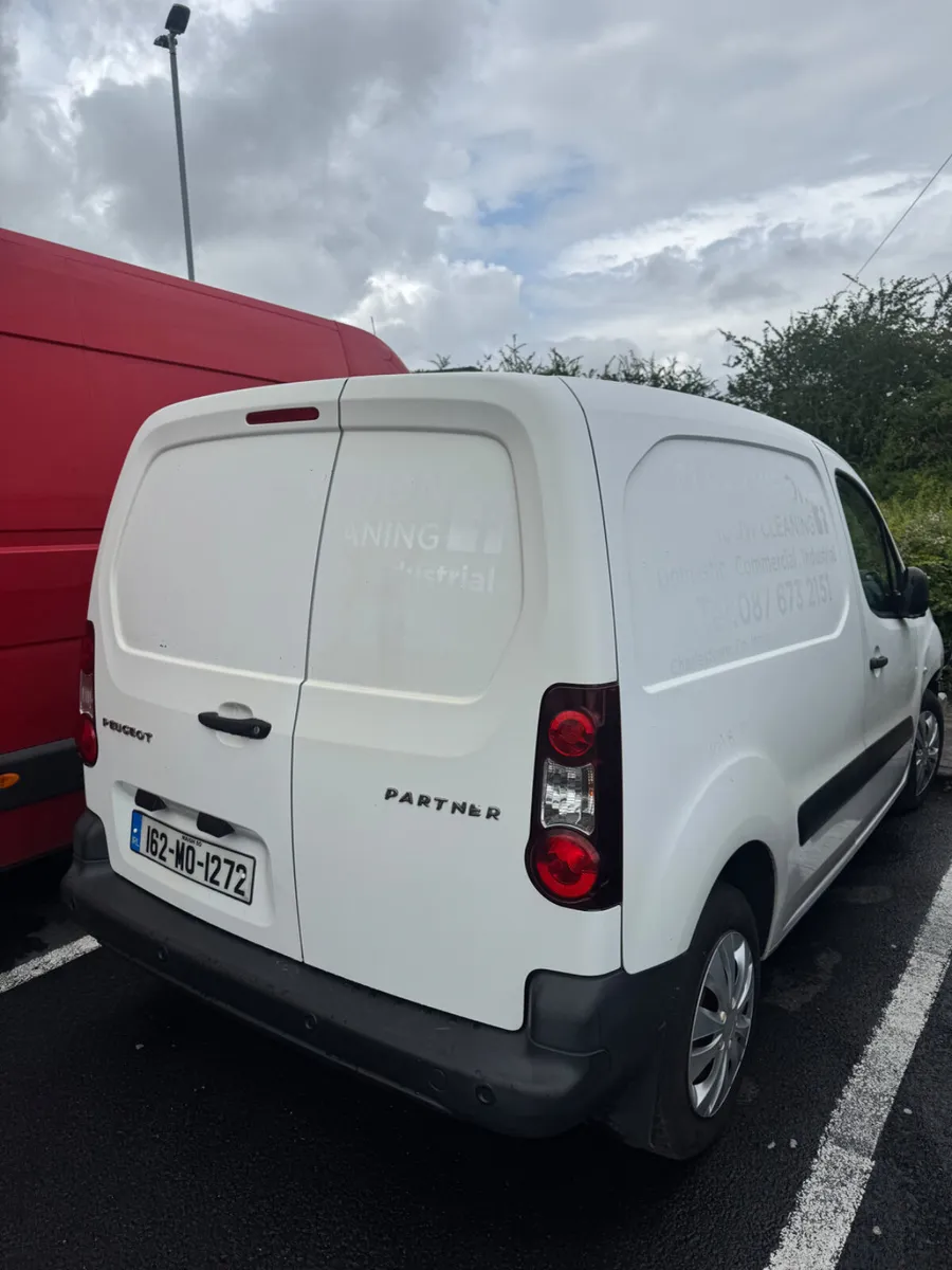 2016 Peugeot partner - Image 4
