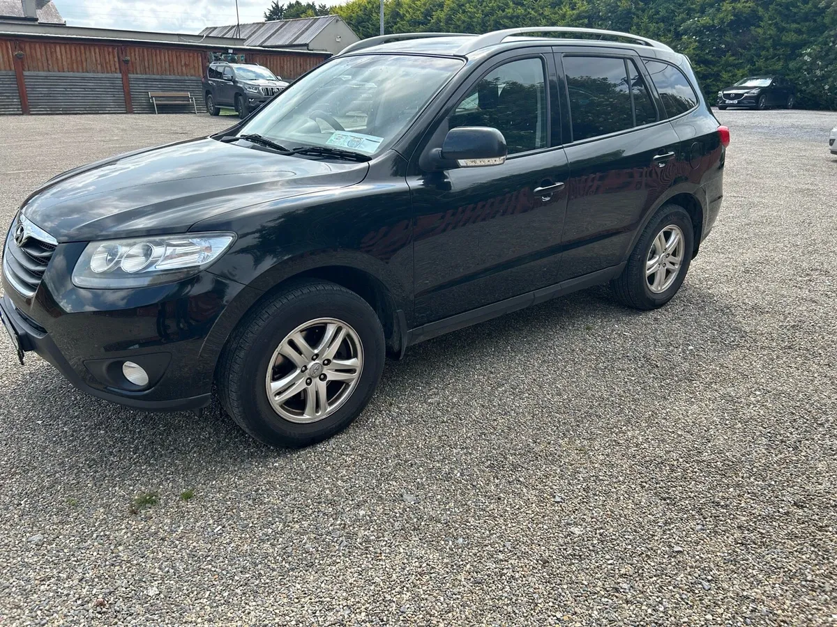 Hyundai Santa Fe - Image 2