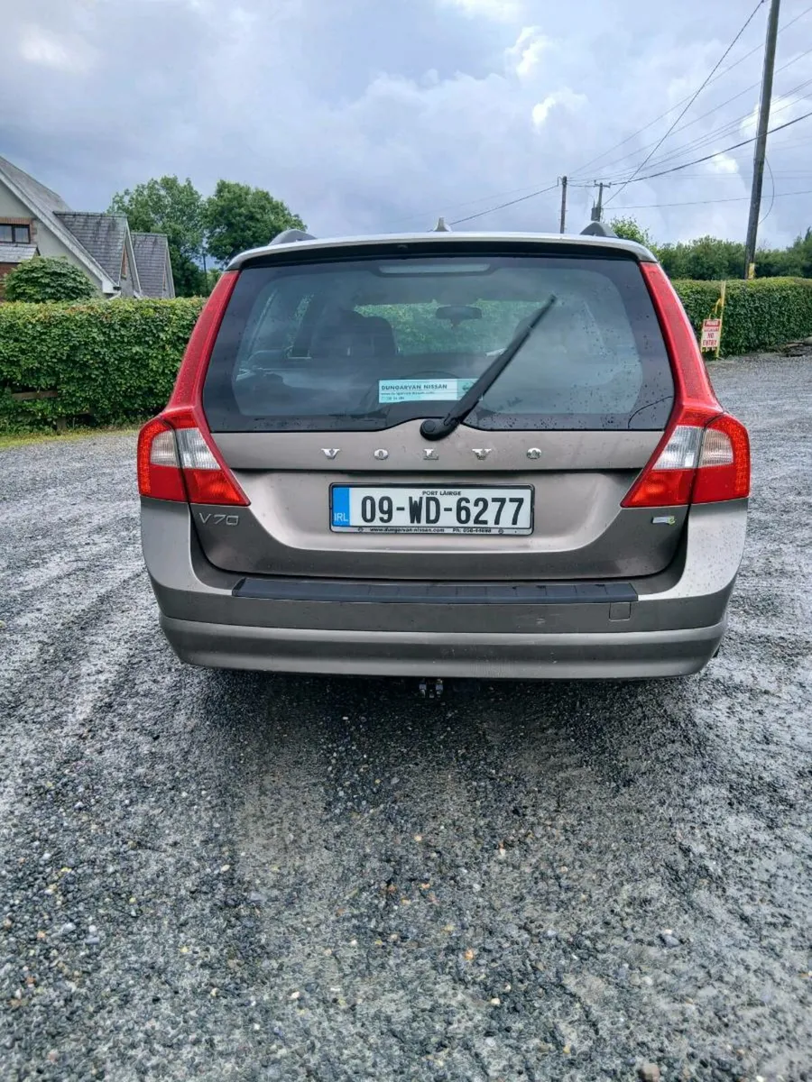 09 volvo v70 estate taxed and tested - Image 4