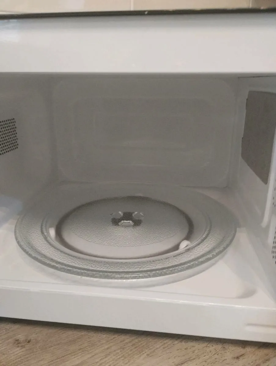 Microwave - Image 4