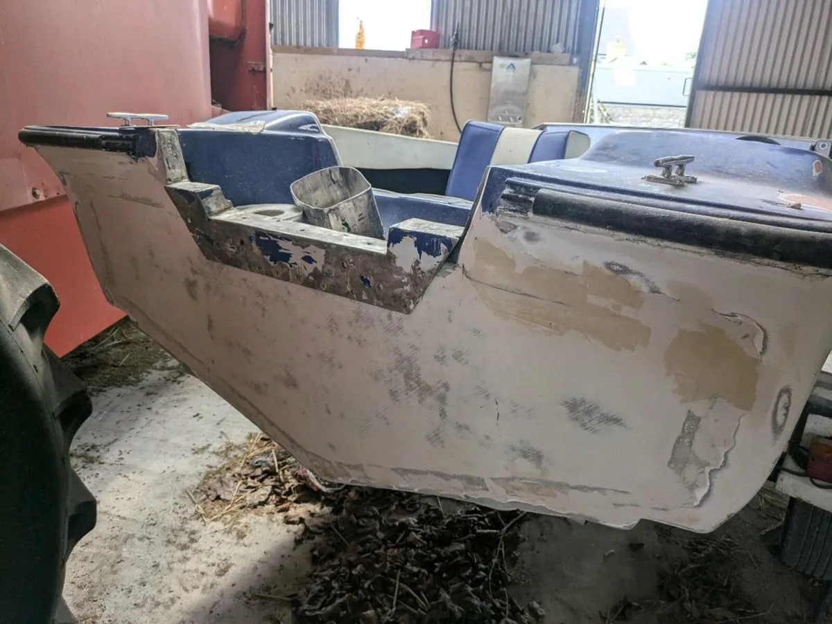 13ft Speed Boat with Trailer and 40hp Mariner - Image 3