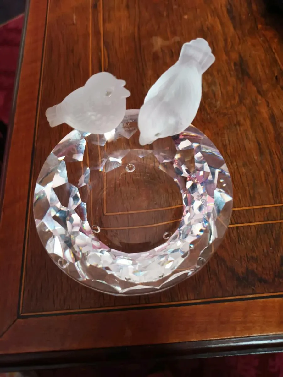 Vintage SWAROVSKI Crystal Bird Bath - Image 3