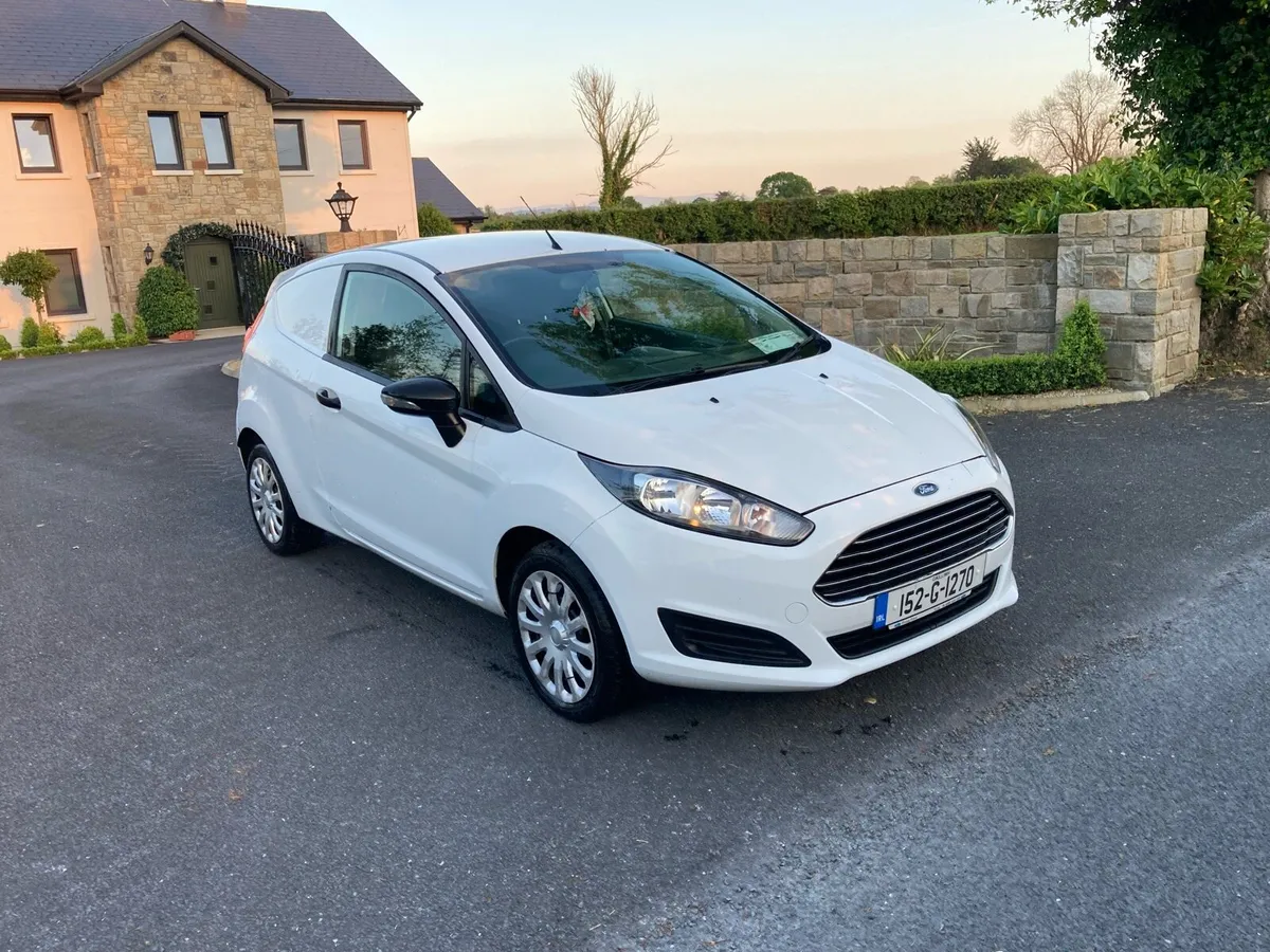 2015 ford fiesta van - Image 1
