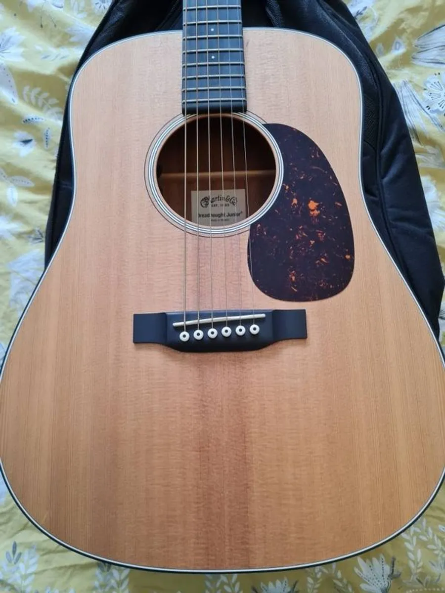 Martin Dreadnought Junior Electro Acoustic - Image 4