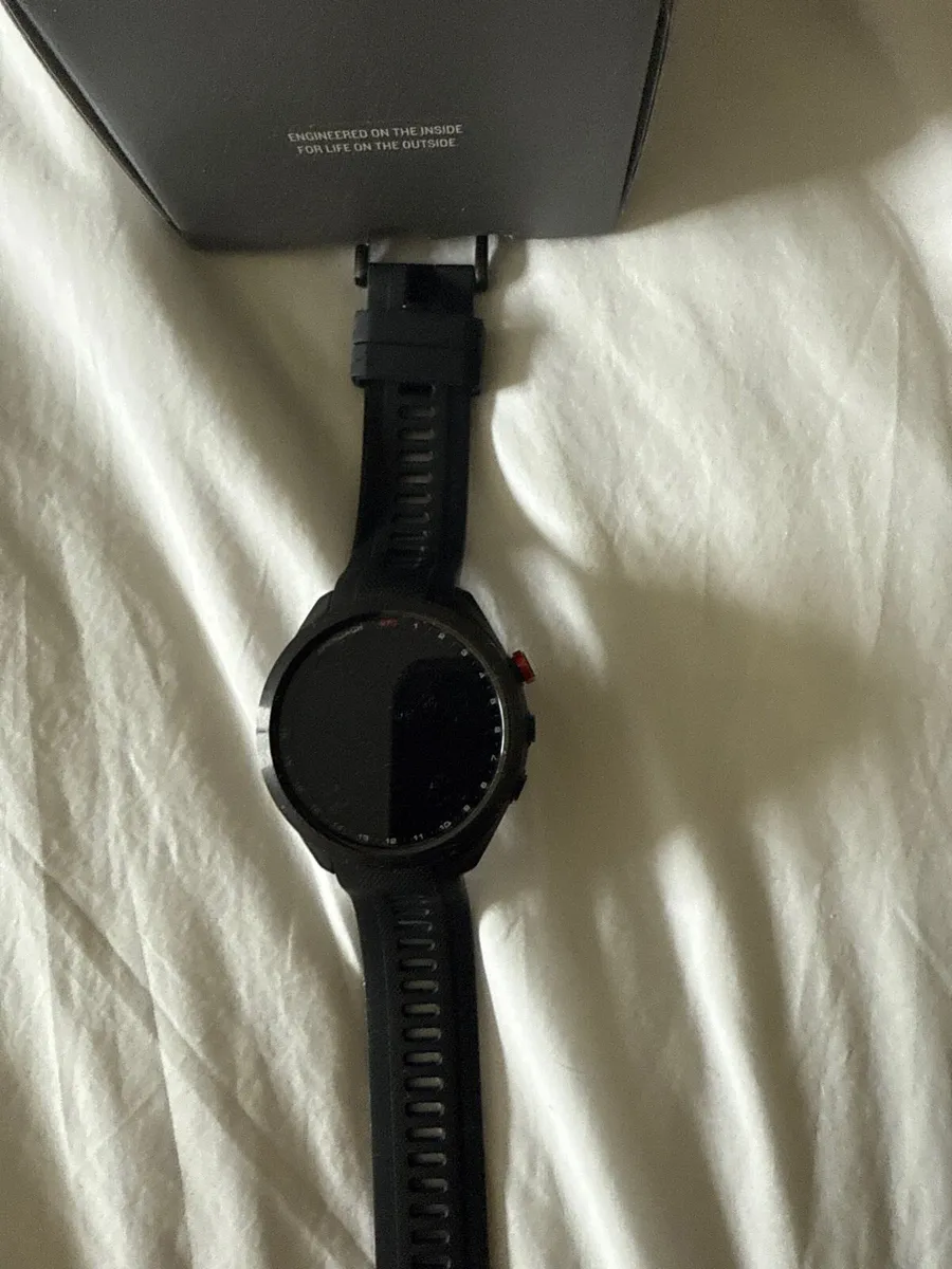 Garmin Premium GPS S70 Golf watch - Image 2
