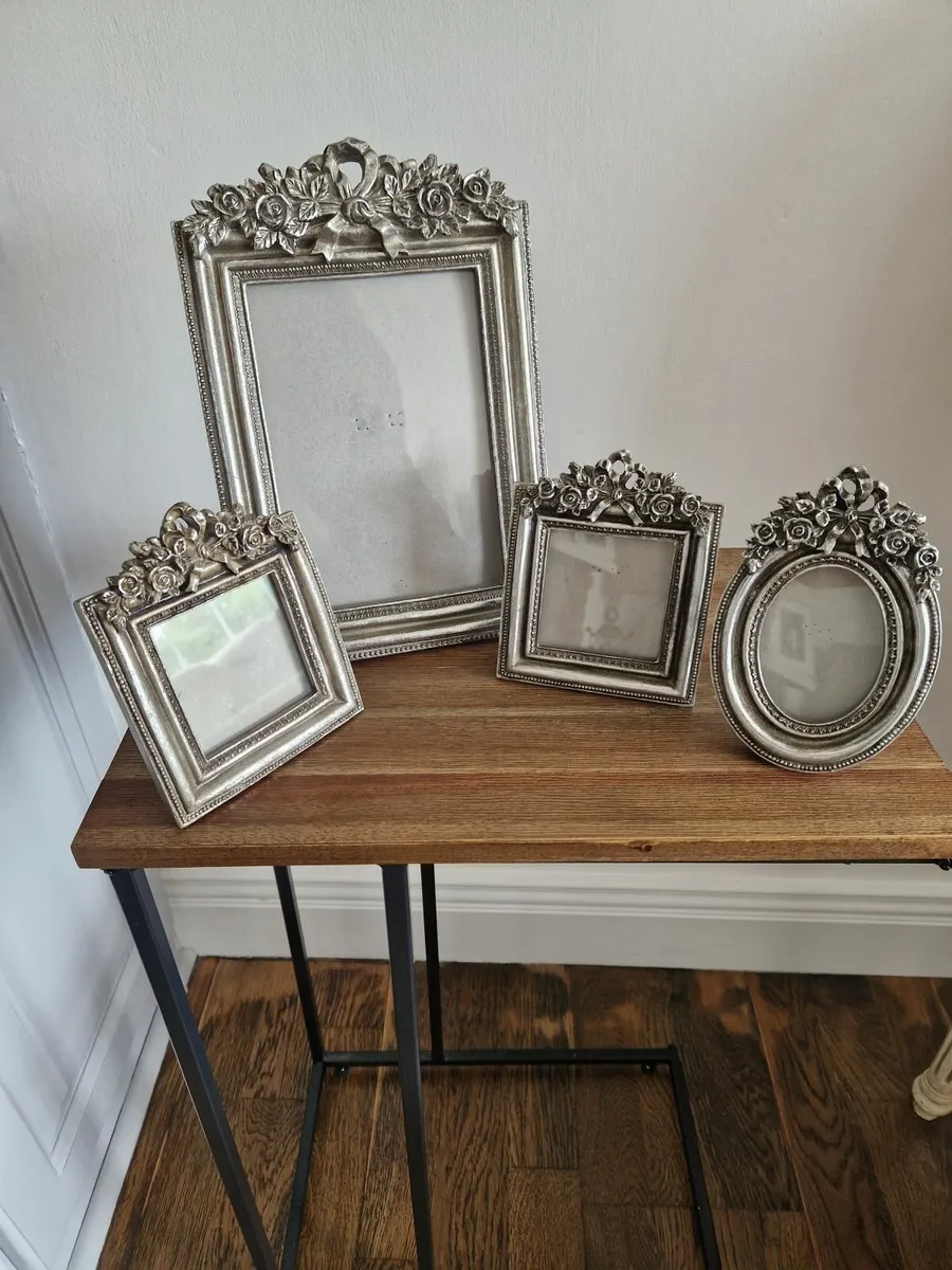 Photo frames - Image 1