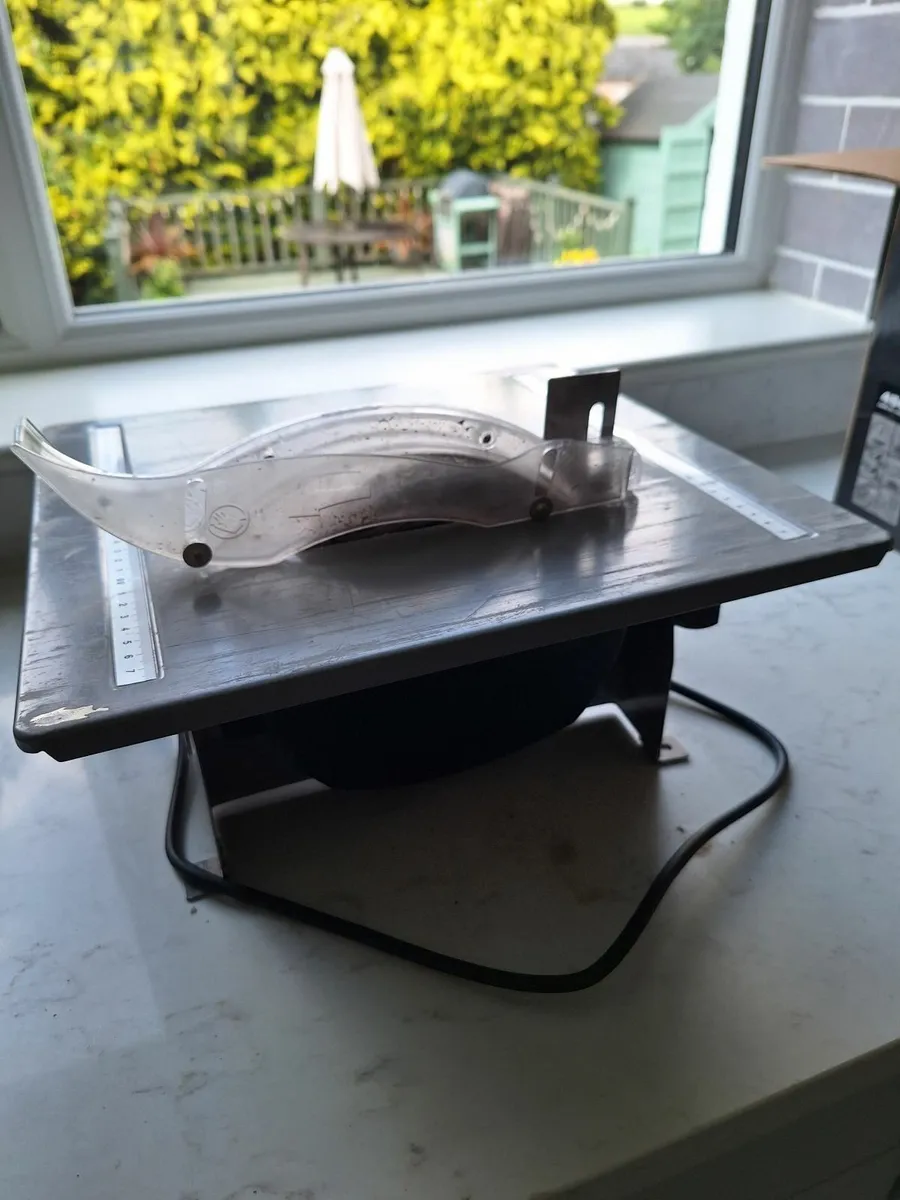 Tile cutter for sale - Image 3