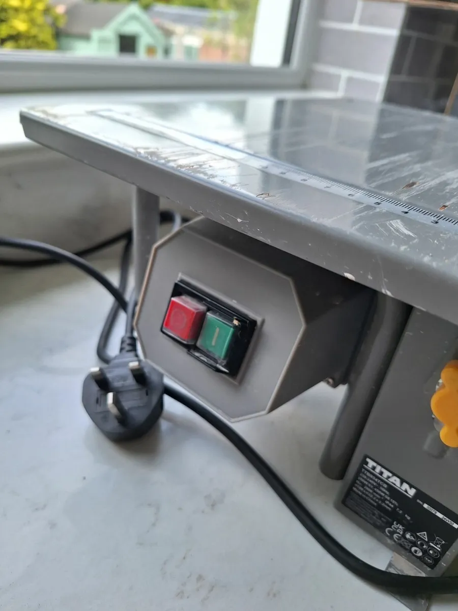 Tile cutter for sale - Image 4