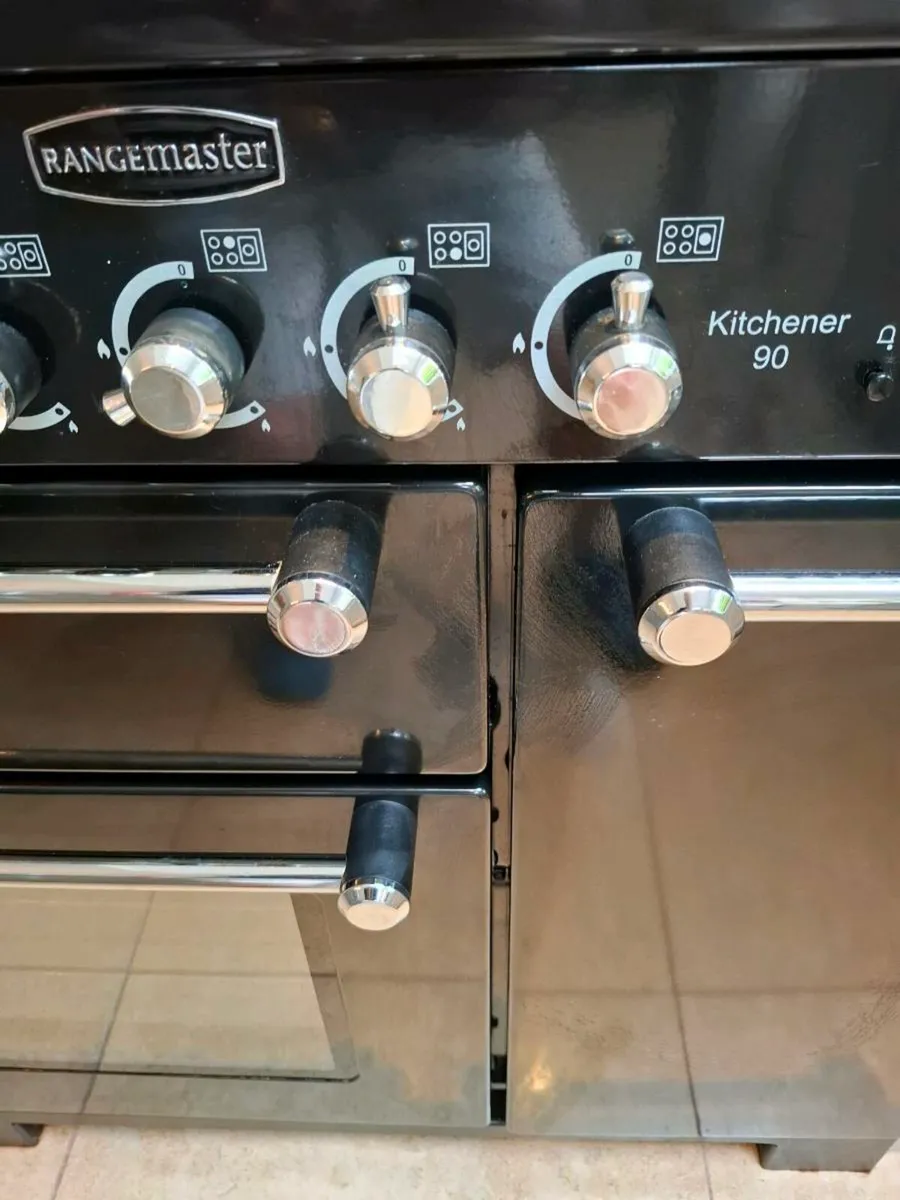 Oven - Image 2