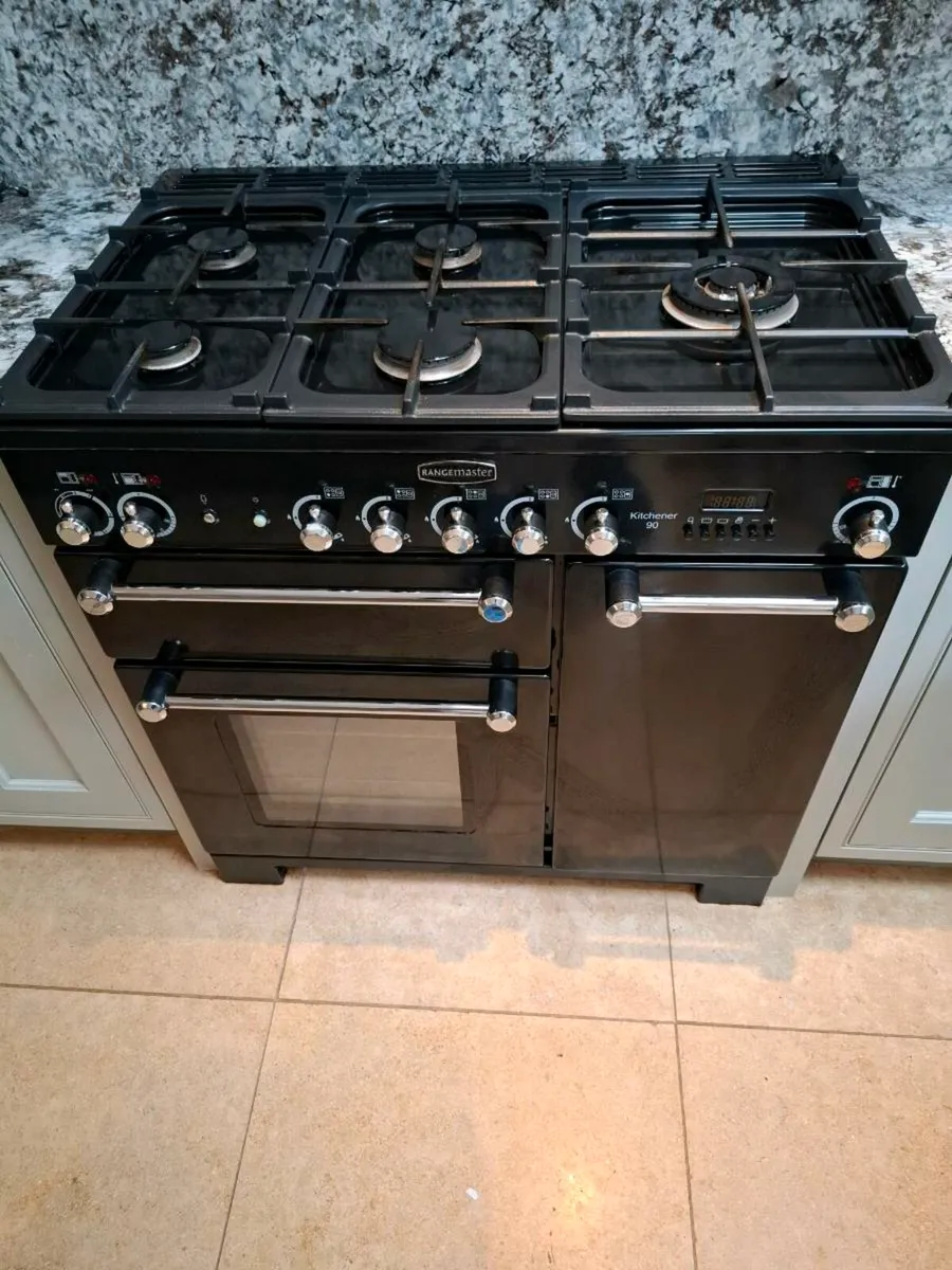 Oven - Image 3