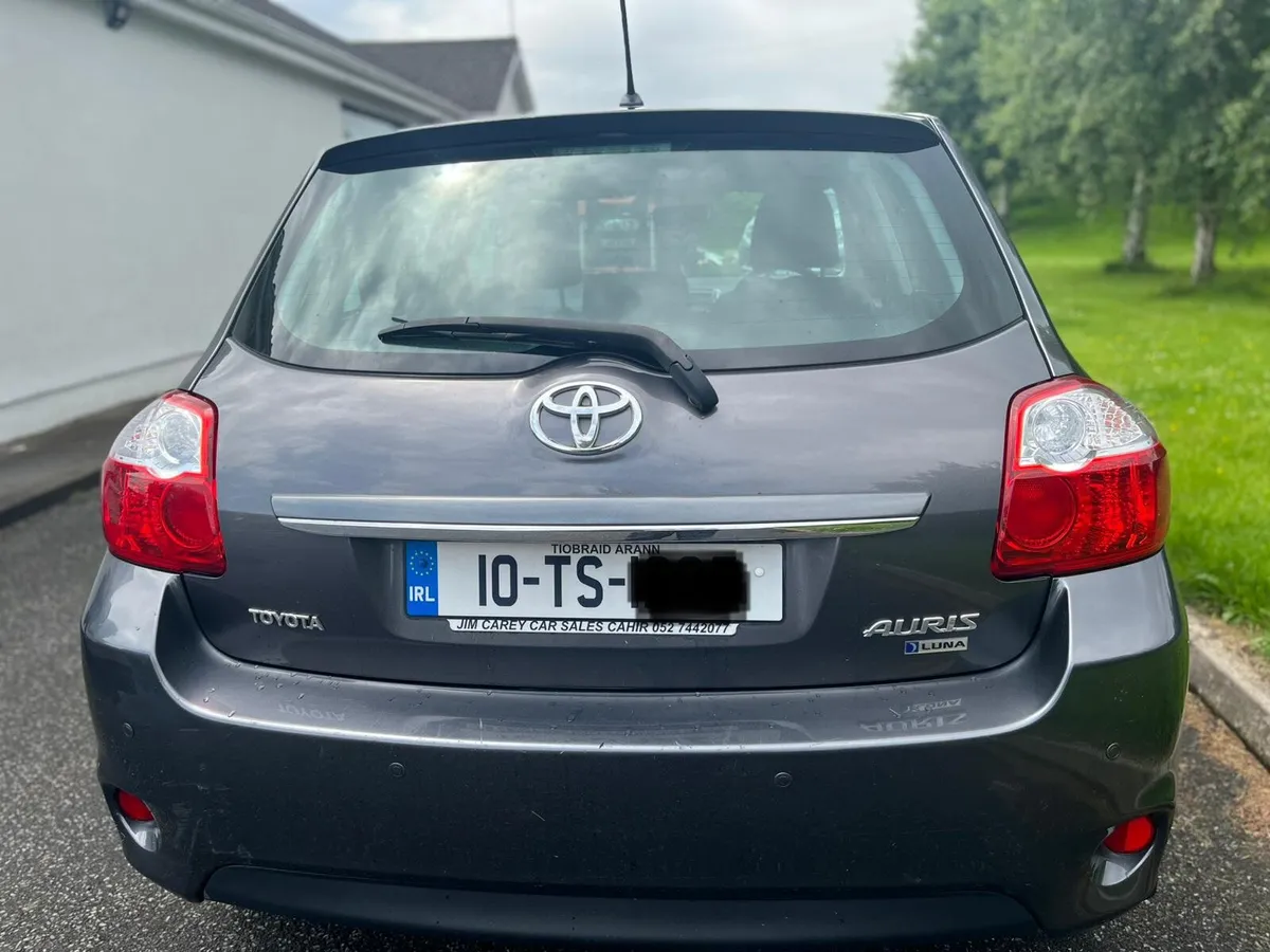 Toyota Auris D4D 1.4 Diesel Luna 5DR - Image 2