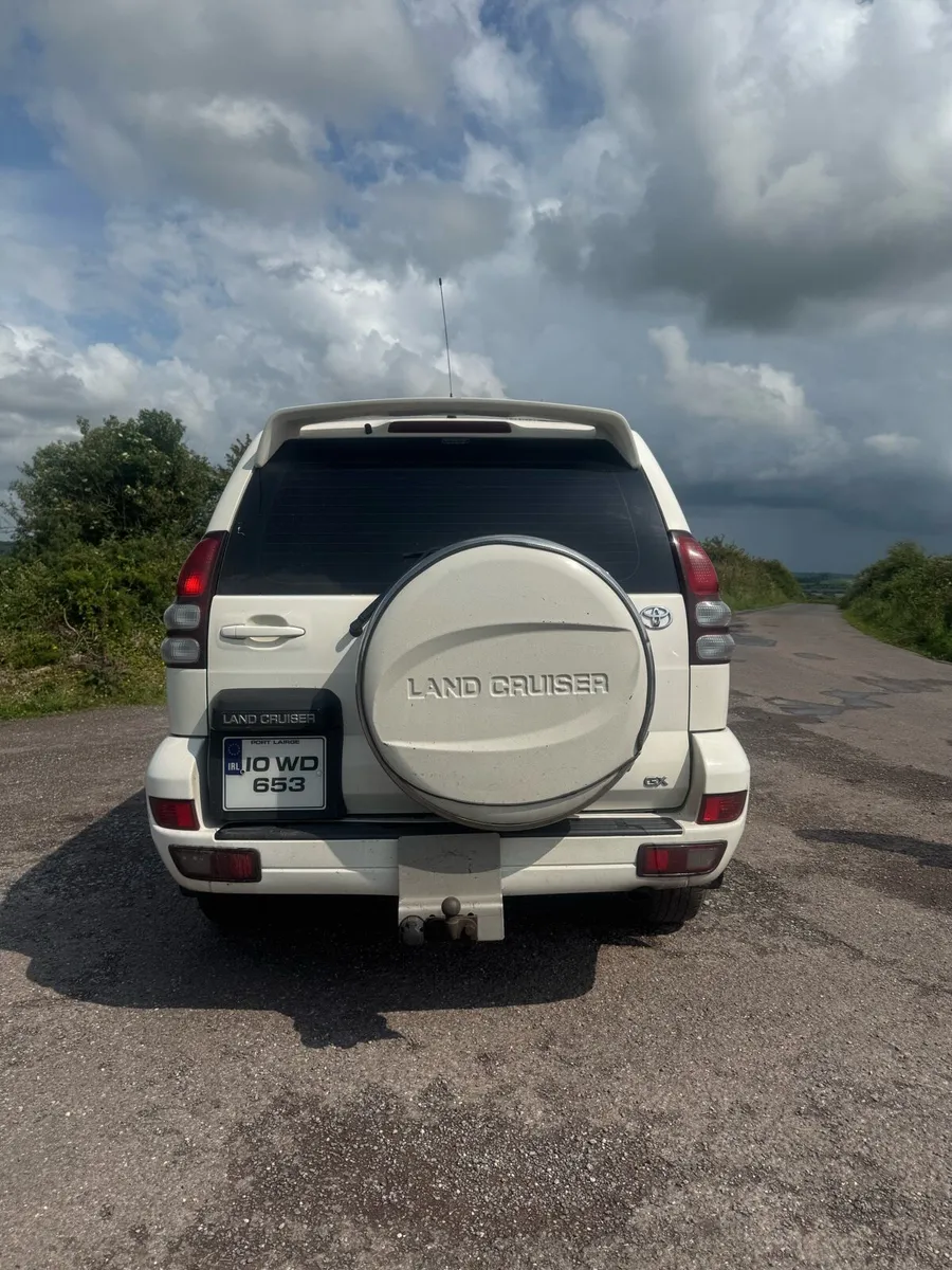 Toyota Land Cruiser - Image 3