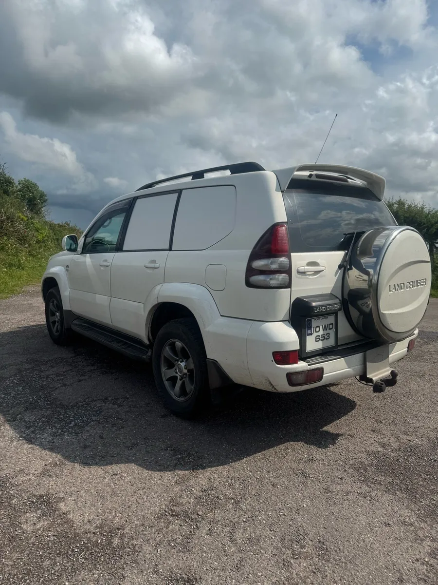 Toyota Land Cruiser - Image 4
