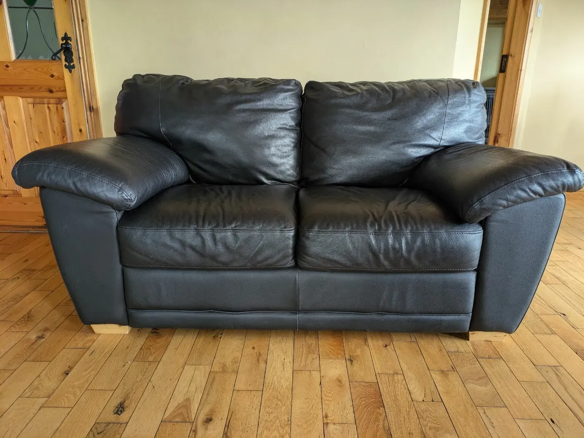 Real leather 2 seater couch - Image 1