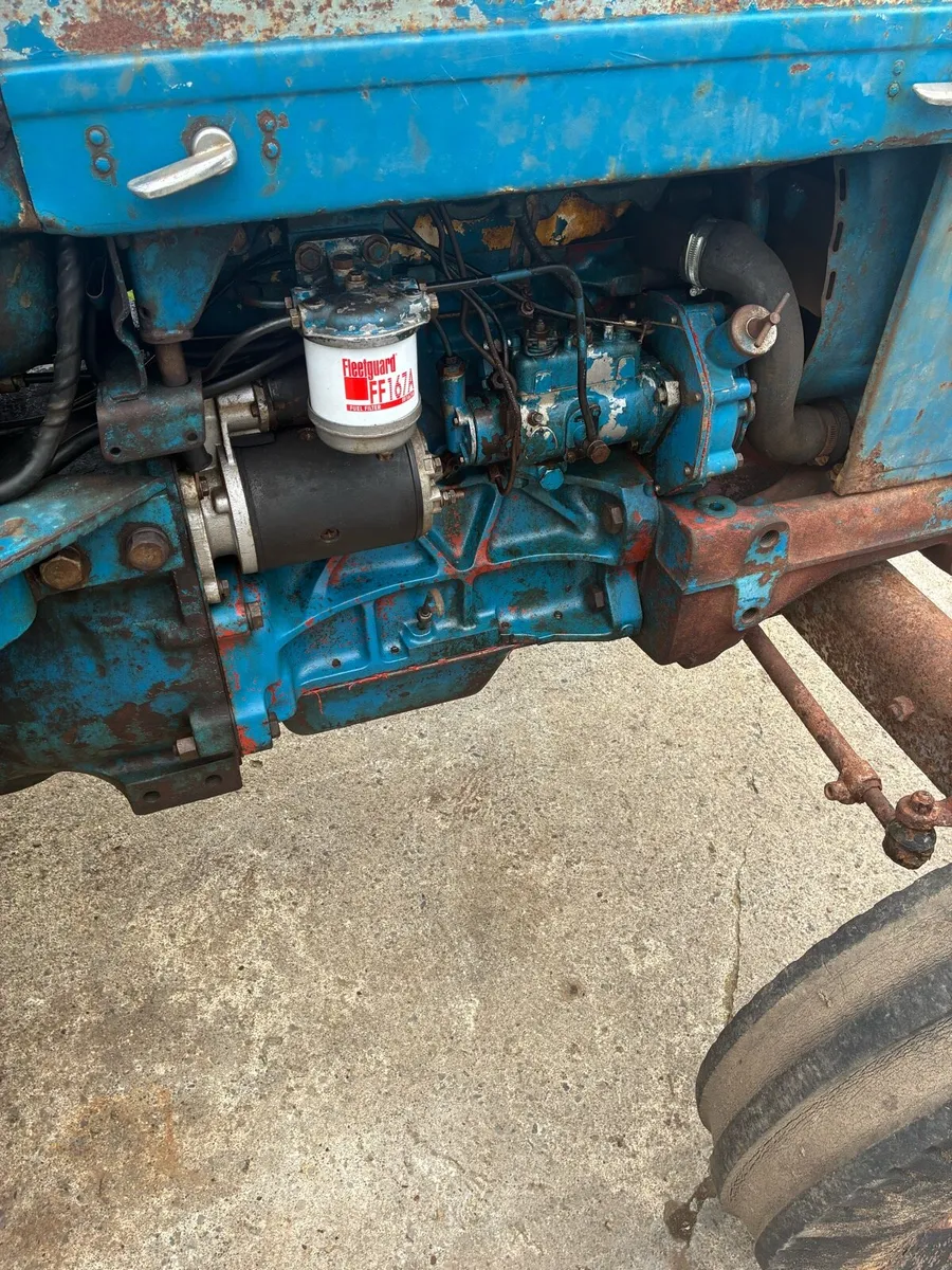 Ford 4000 - Image 4