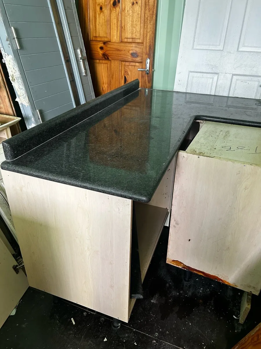 Kitchen units - Image 3