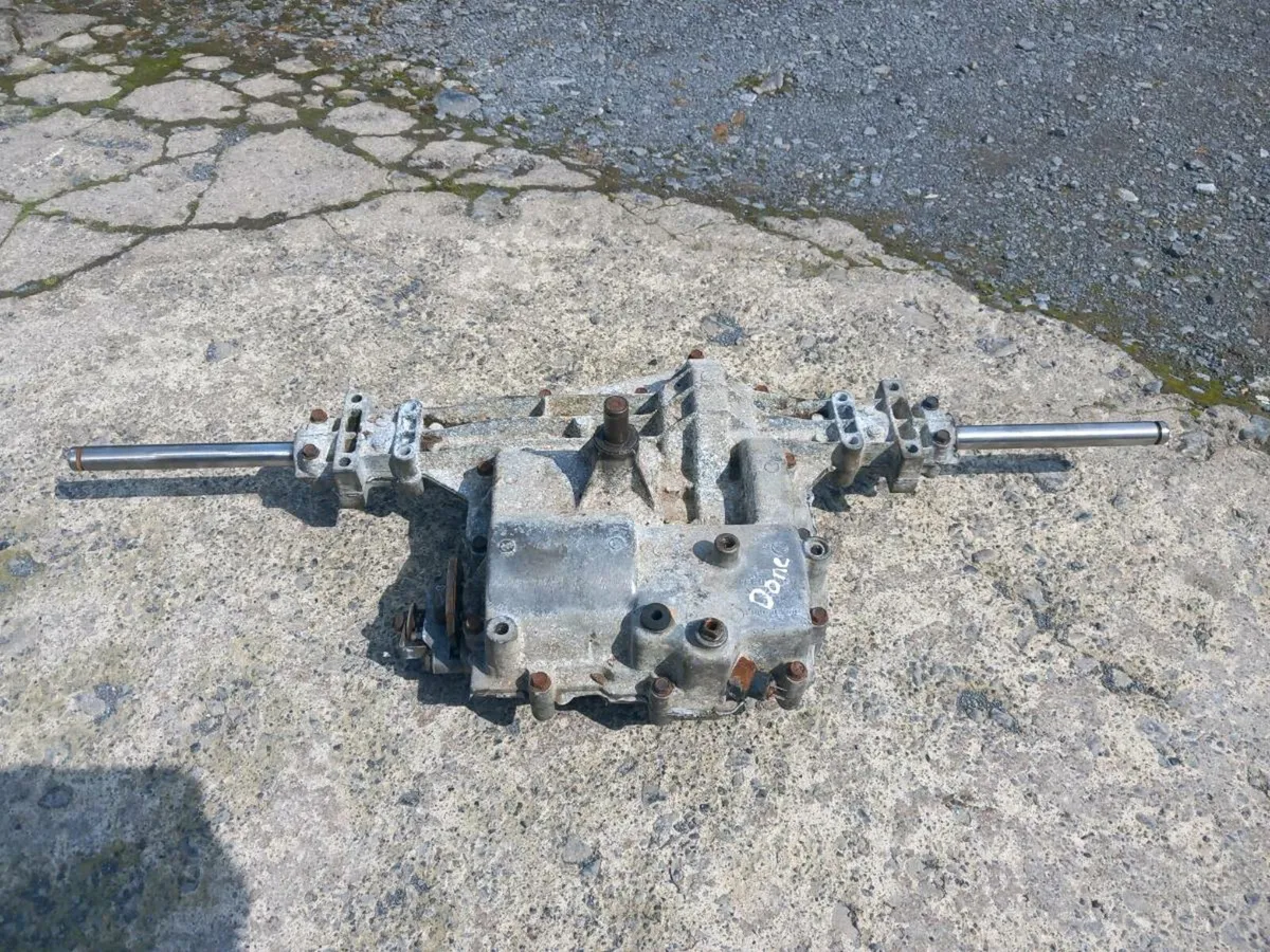 Peerless manual gearbox for sale - Image 1