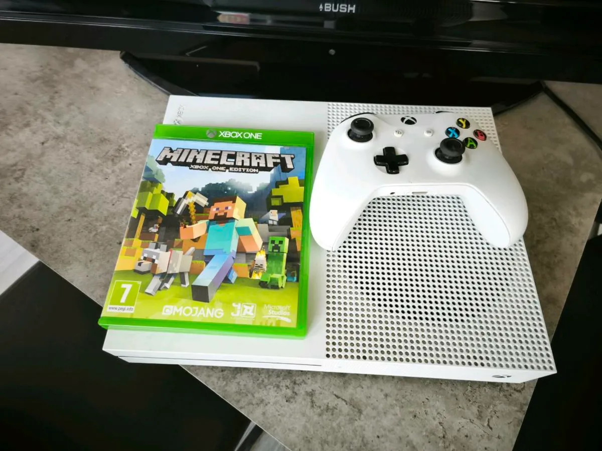 Xbox one bundle - Image 1