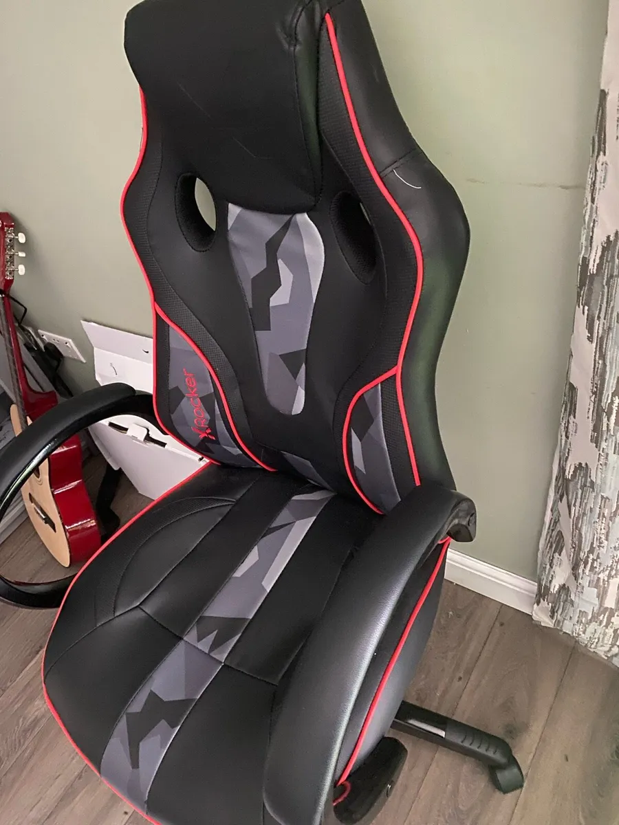 X-rocker gaming chair. - Image 2