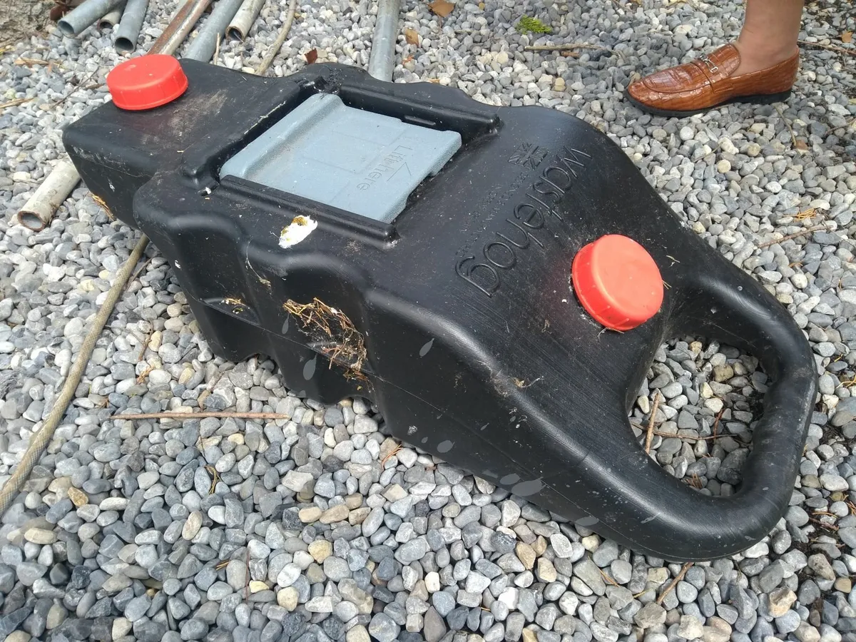 caravan waste water tank - Image 2