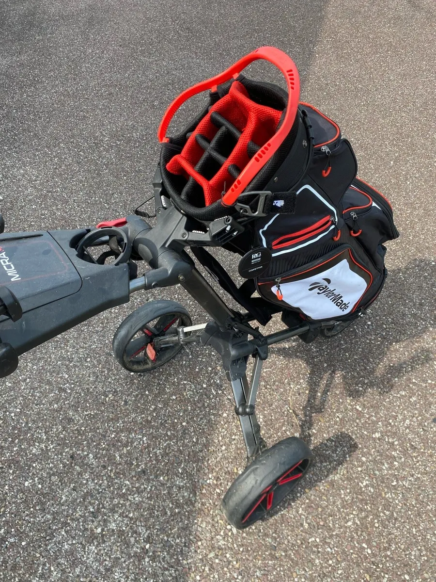 Golf trolley and taylormade bag - Image 1