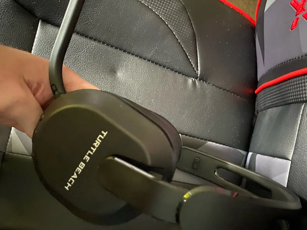 Turtle beach Bluetooth gaming headset - Image 2