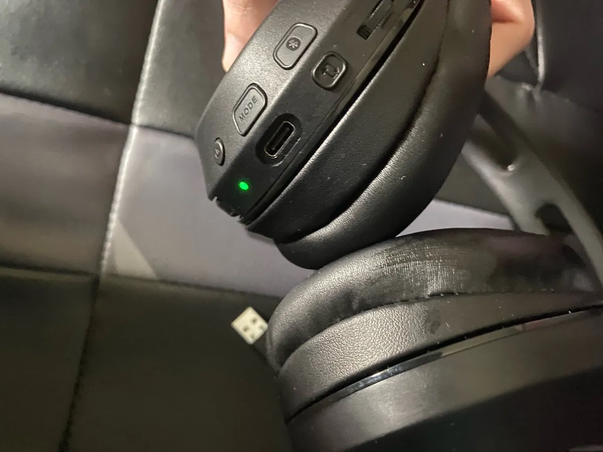 Turtle beach Bluetooth gaming headset - Image 3