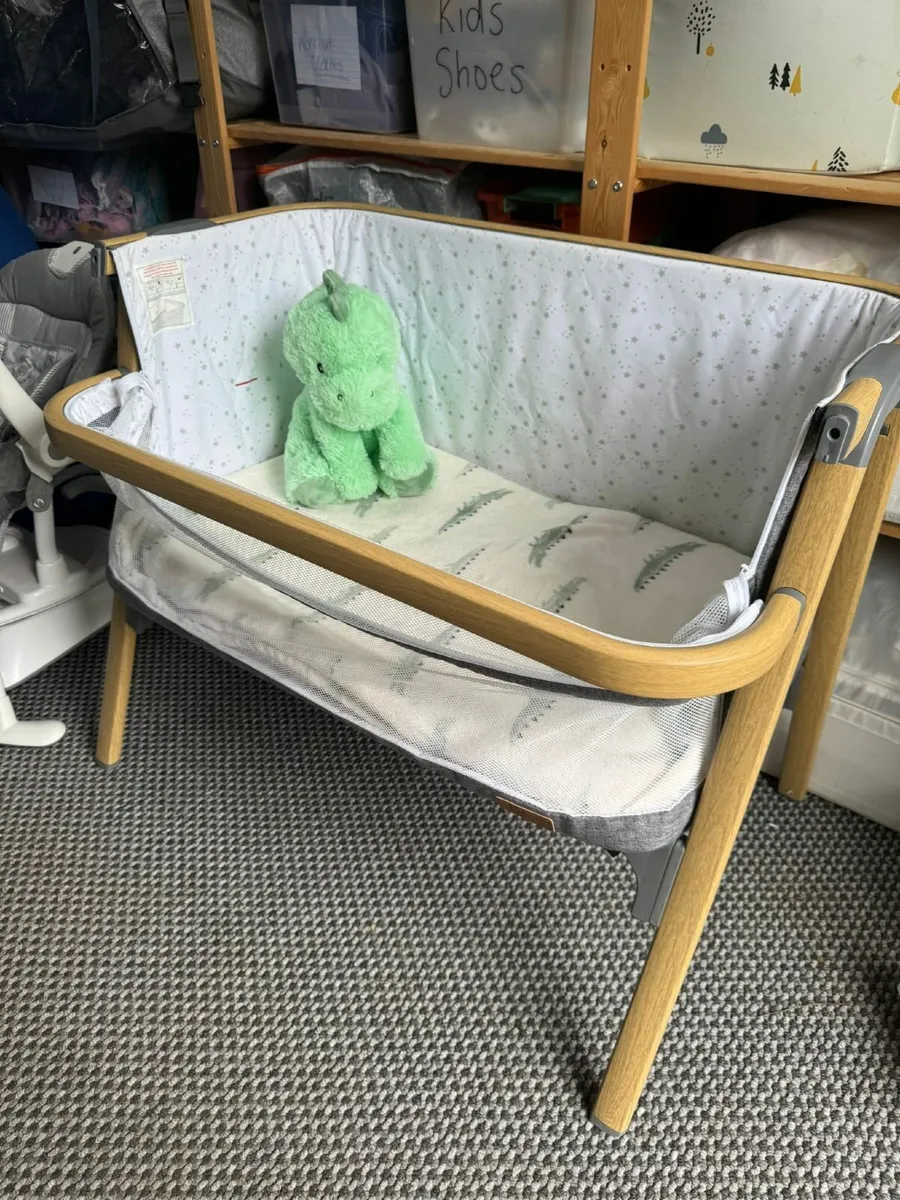 Baby Elegance Crib - Image 1
