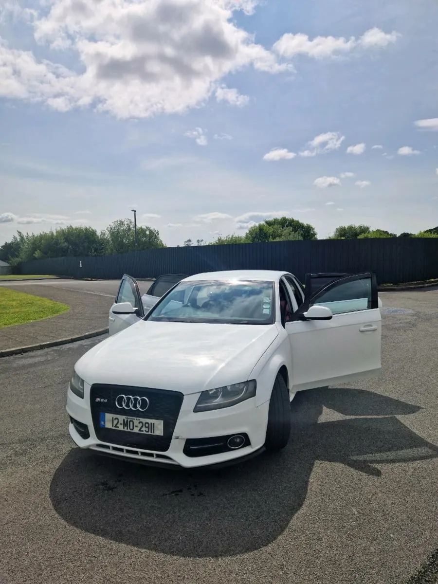 2012 White Audi A4 - Image 2