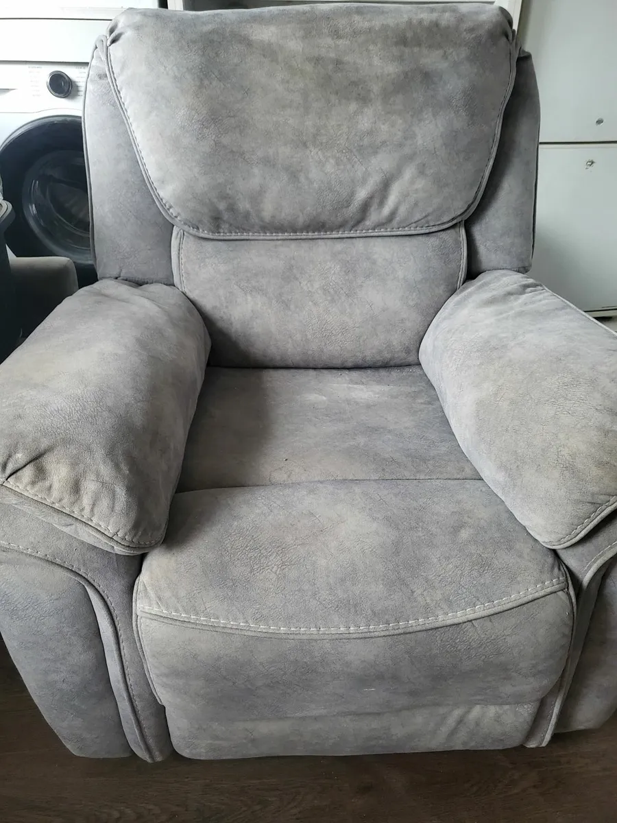 Lazy Boy Sofa/ Recliner