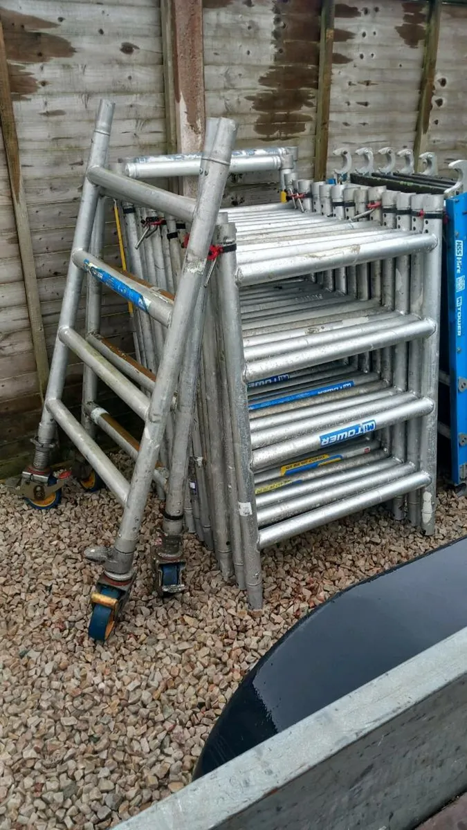 Mi tower scaffold - Image 1