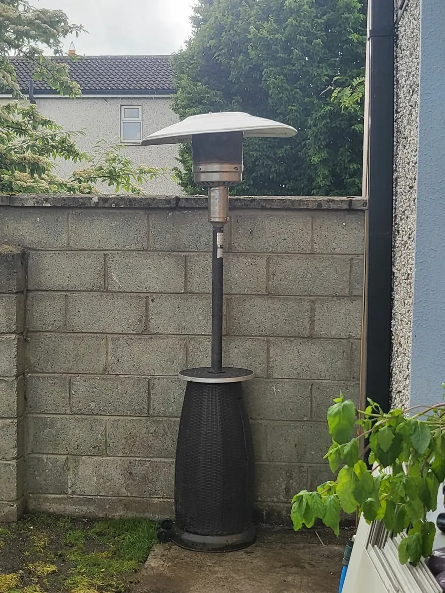 Outdoor patio heater