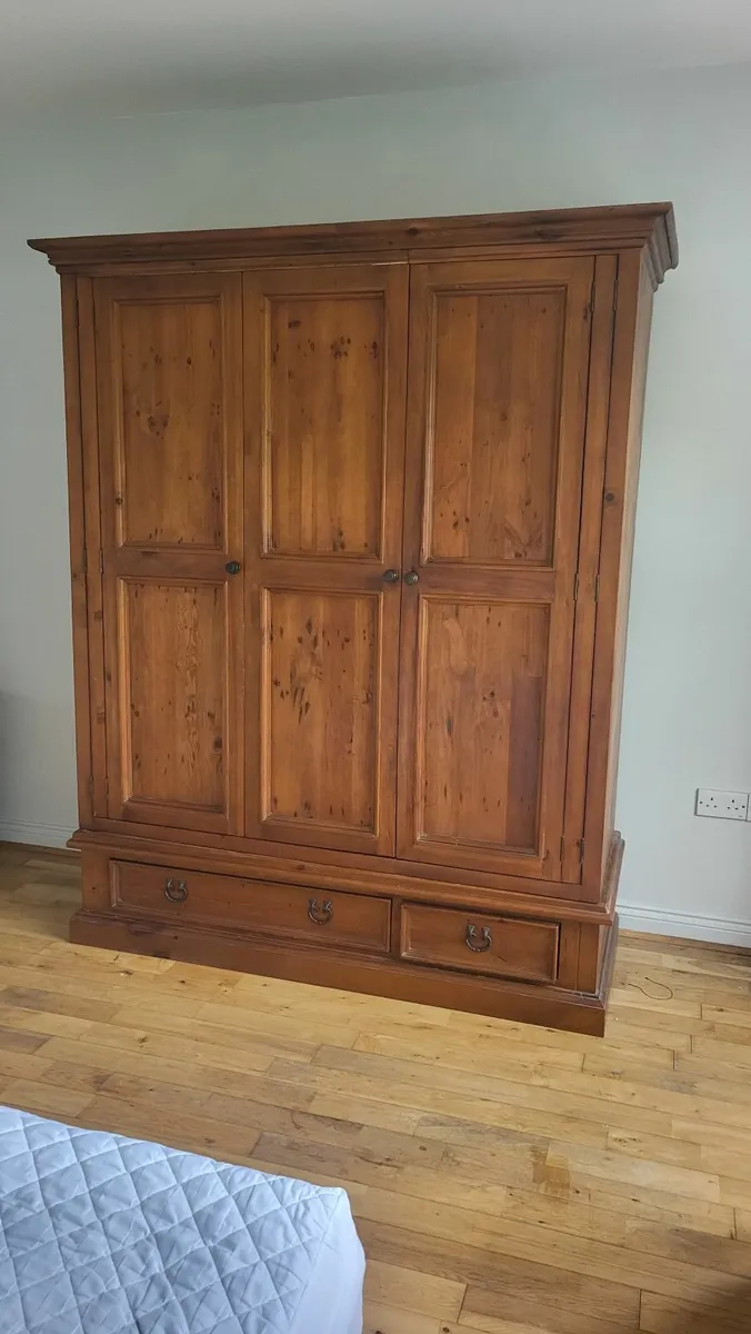 Bedroom Furniture set solid wood - Image 2