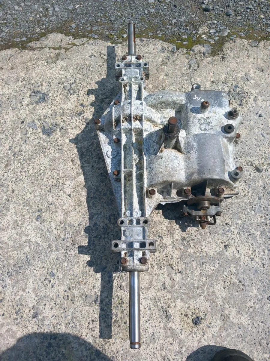 Peerless 5 speed manual gearbox for sale - Image 3