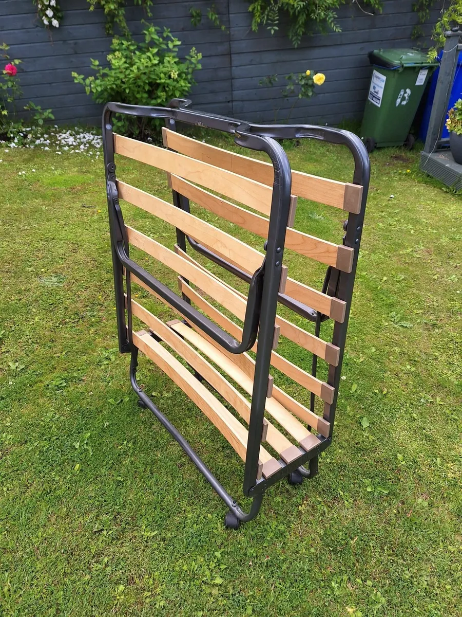 Fold up bed/ camping bed - Image 1