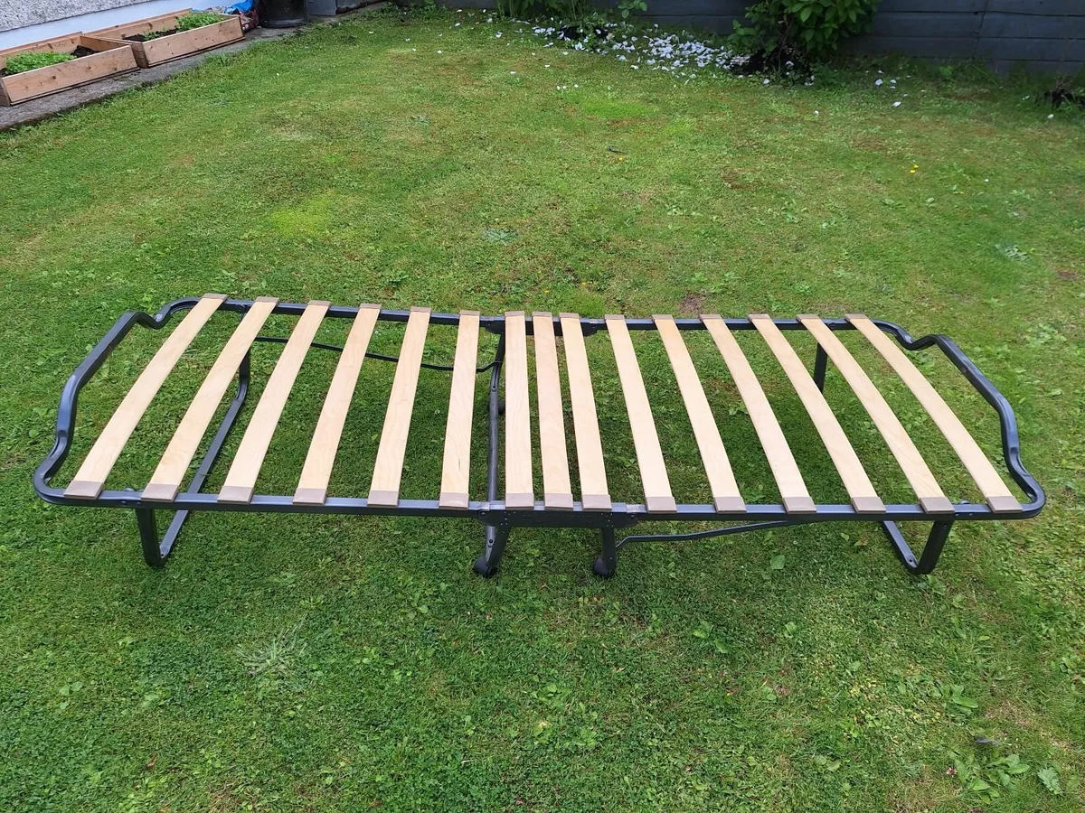 Fold up bed/ camping bed - Image 2