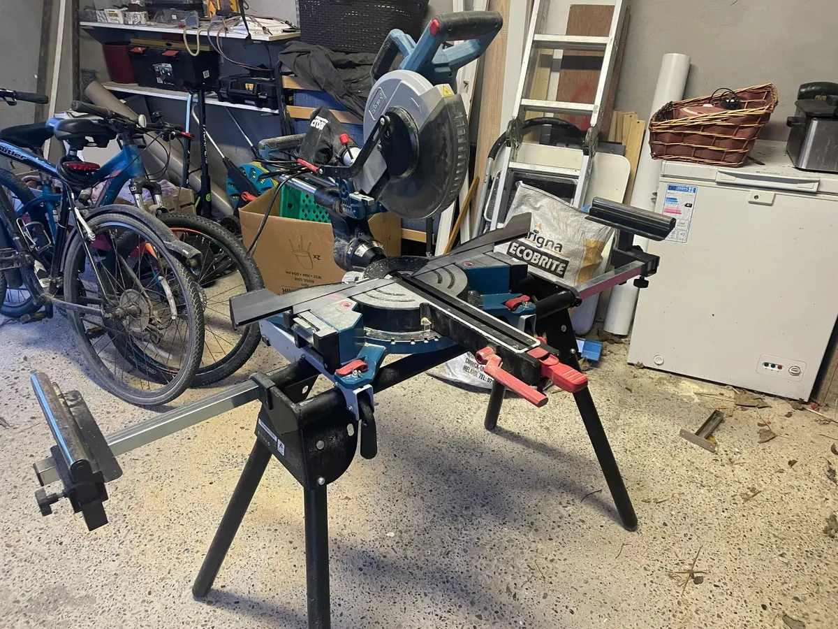 Erbauer Double-Bevel Mitre Saw & Stand - Image 1